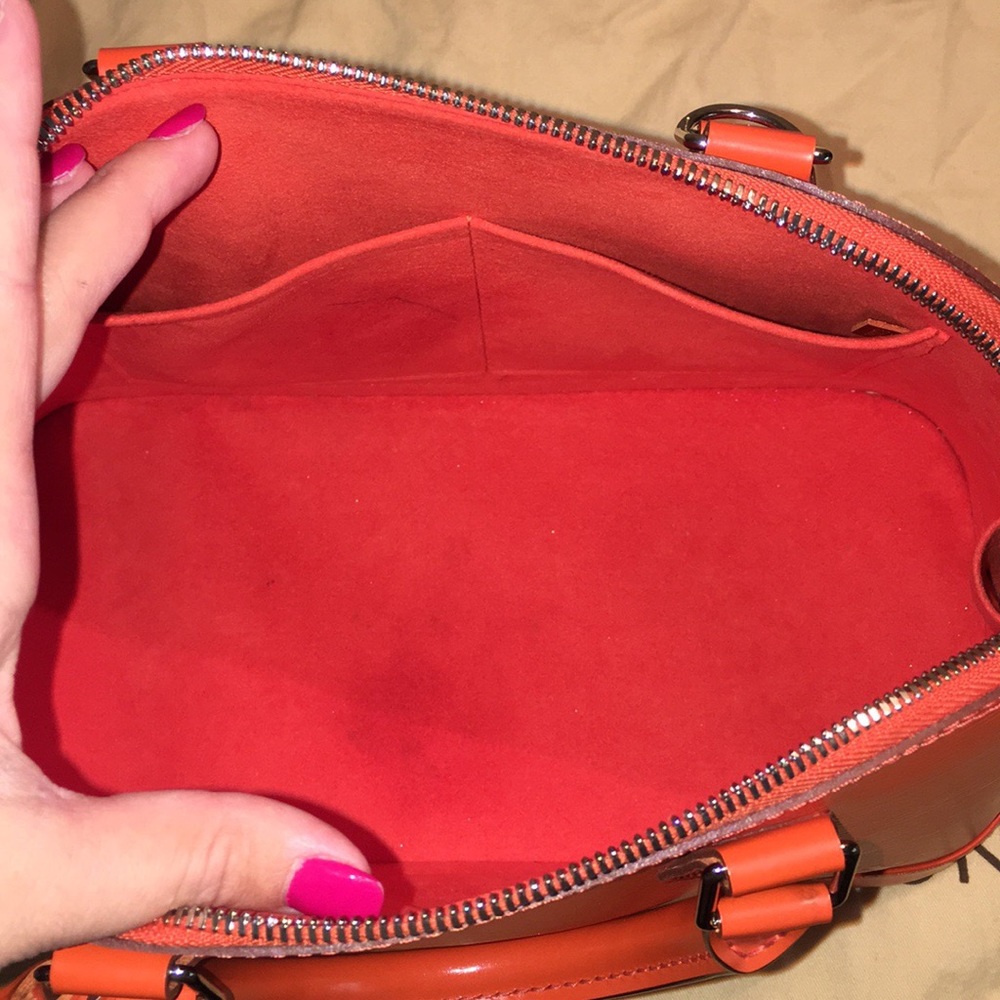 Louis Vuitton Alma PM in Piment Orange - Picture 7 of 8